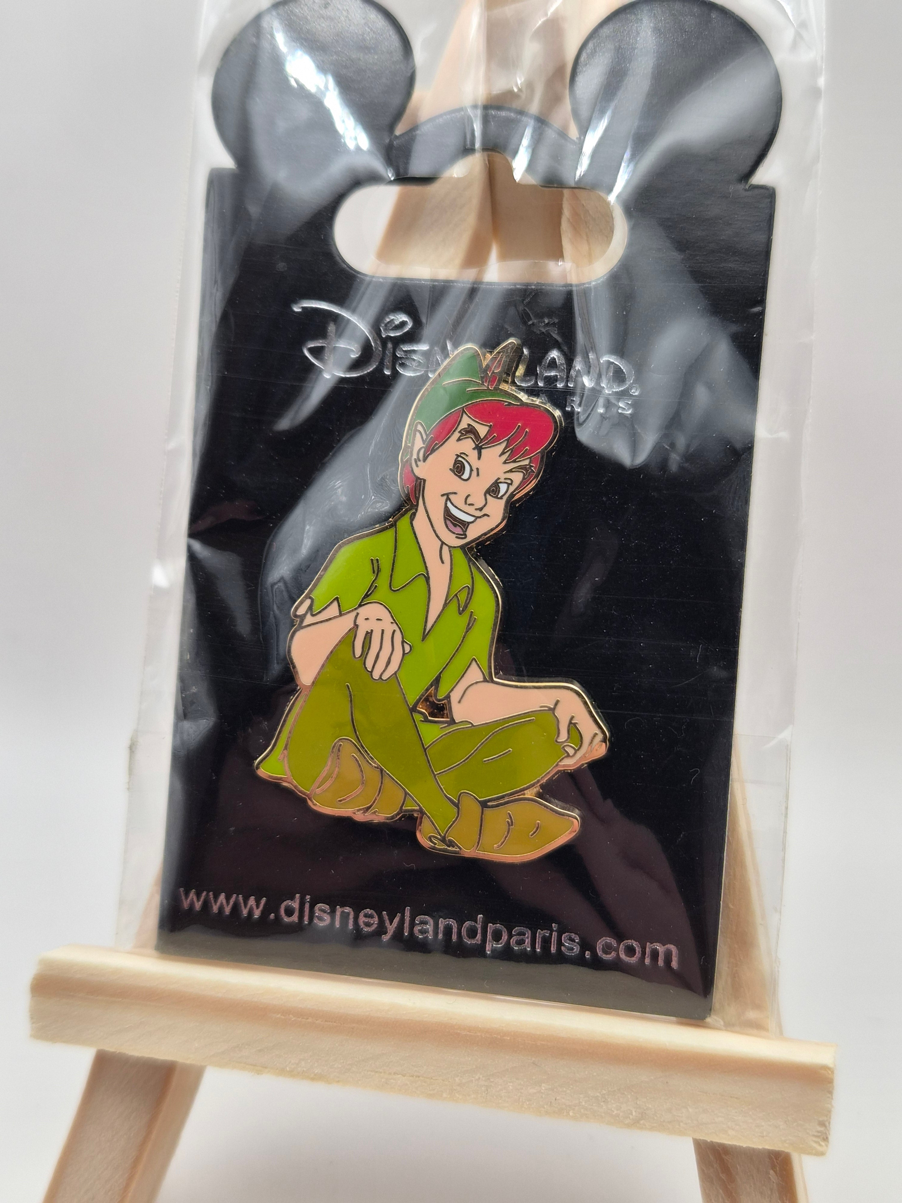 Peter Pan - Sitting - Disneyland Paris Pin