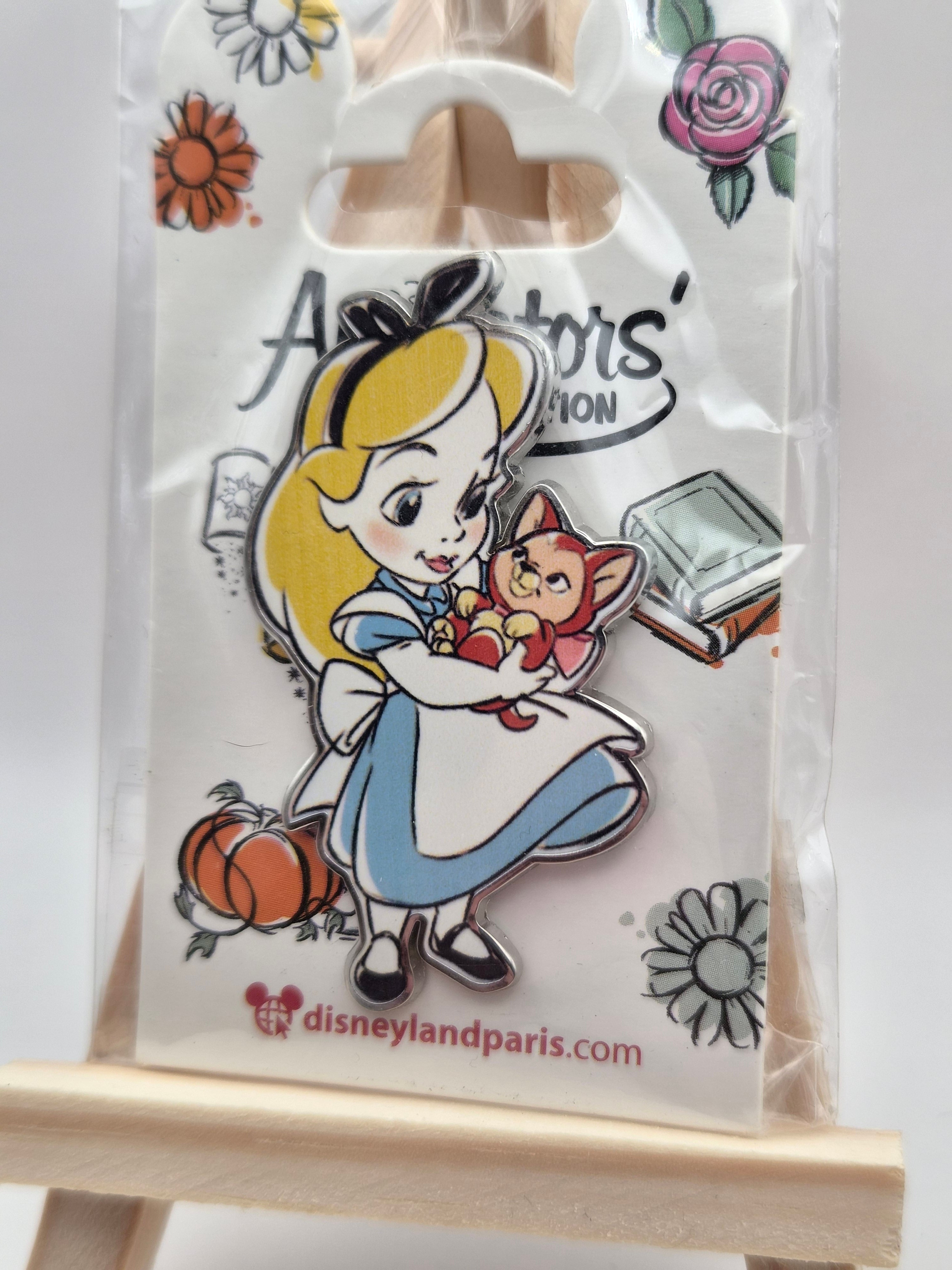 Alice Holding Dinah (Animators) - Alice in Wonderland - Disneyland Paris Pin