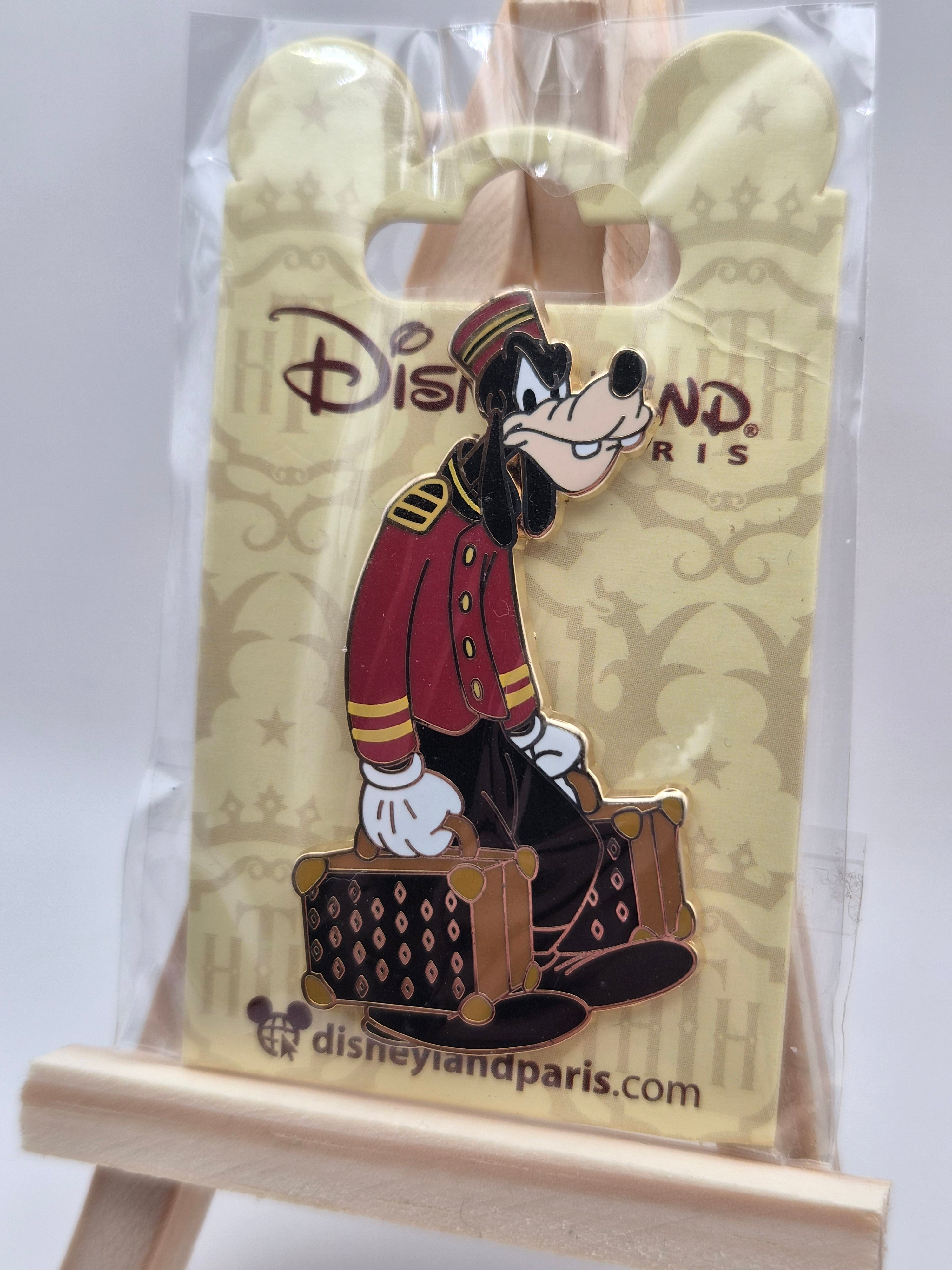 Goofy Bellhop - Tower of Terror - Disneyland Paris Pin