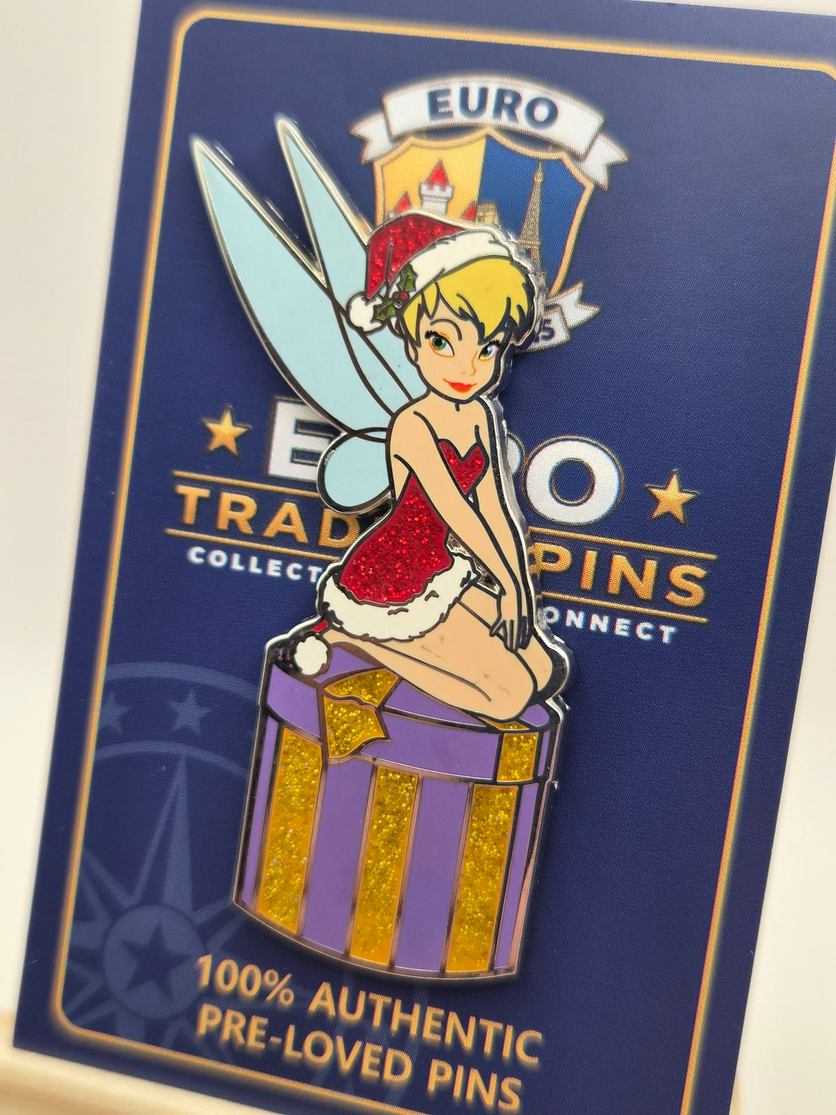 Tinker Bell - Christmas Gift - 100% Authentic Disney Pin