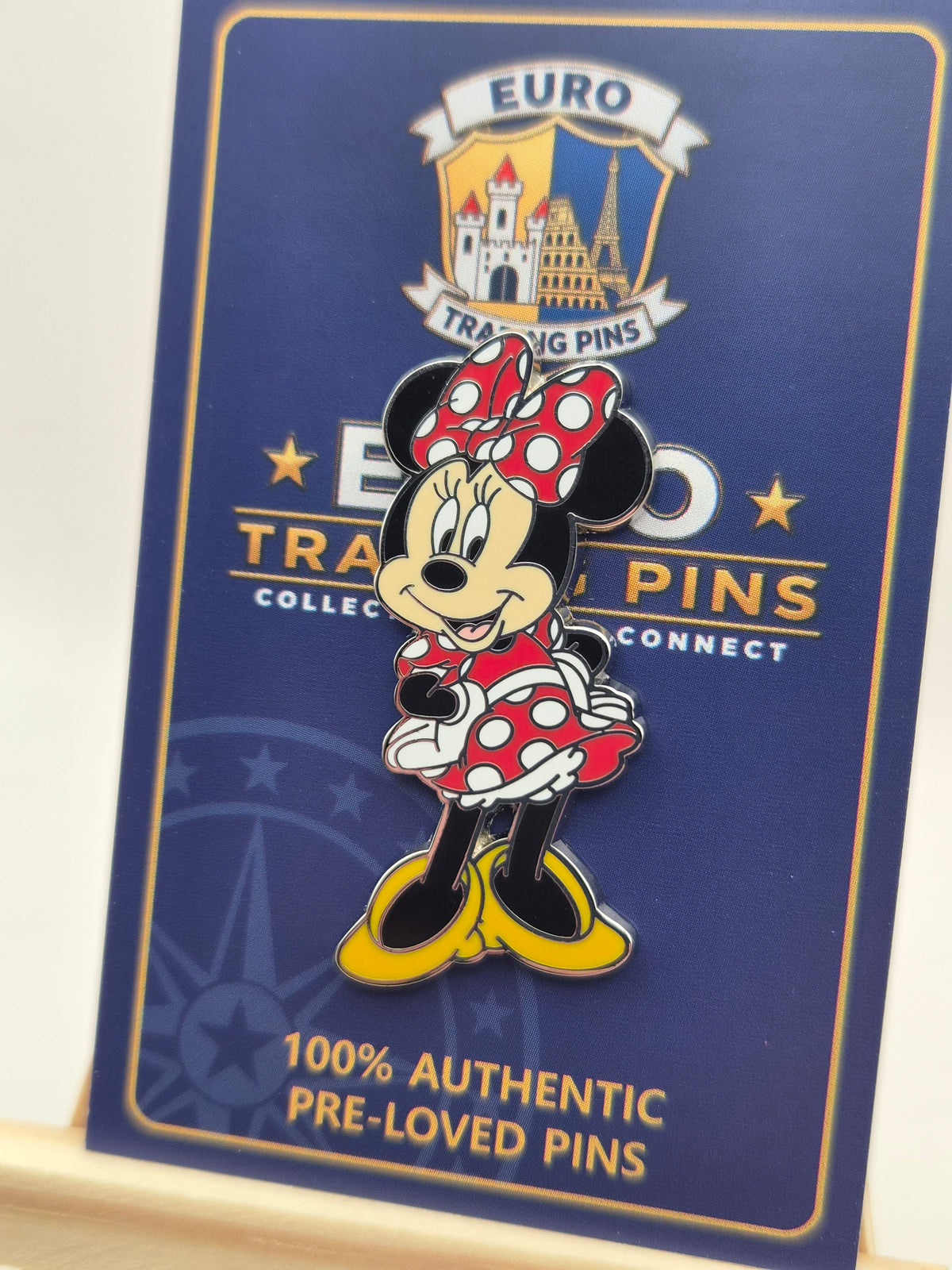 Minnie Mouse - Classic with Hands on Sides - 100% Authentic Disney Pin