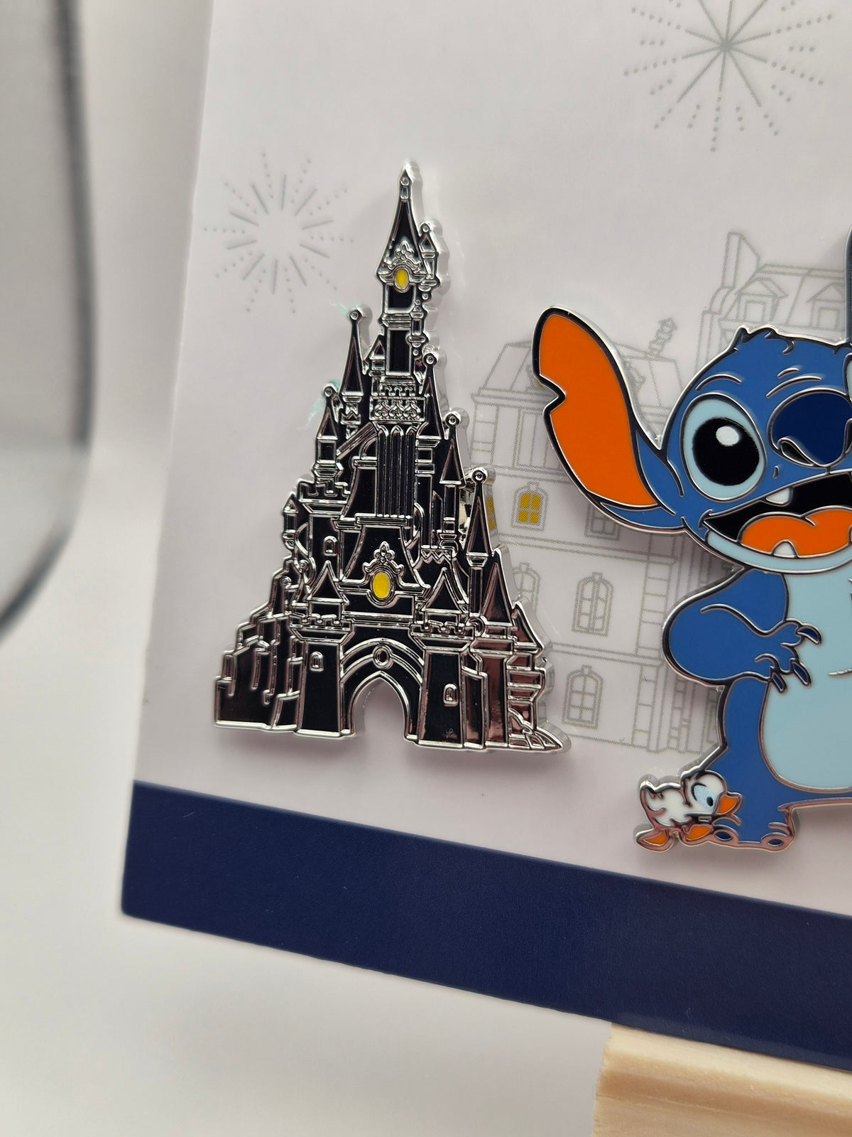 Stitch with Castle and Eiffel Tower - Set of 4 - Disneyland Paris Pin