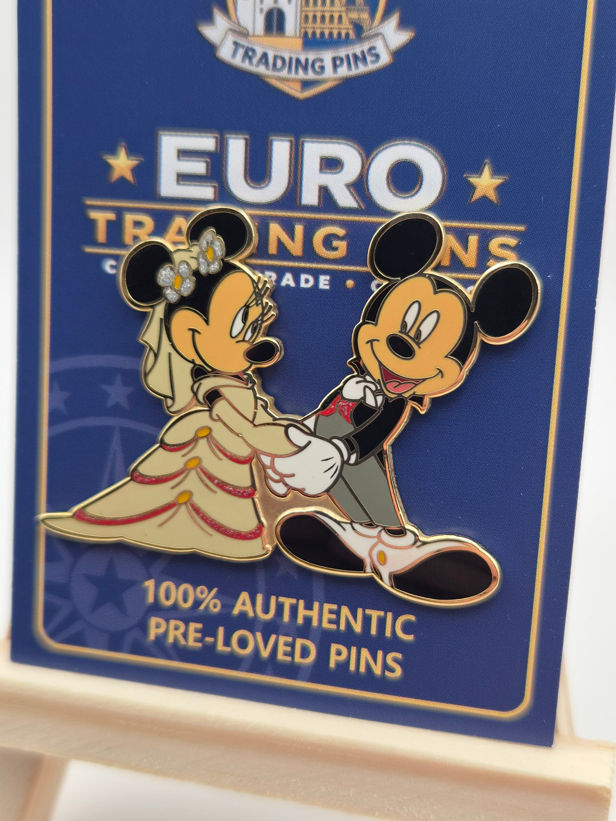 Mickey Mouse and Minnie Mouse - Wedding / Marriage - 100% Authentic Disney Pin