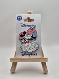 Mickey Mouse and Minnie Mouse in Love Heart - Valentine's Day - Disneyland Paris Pin