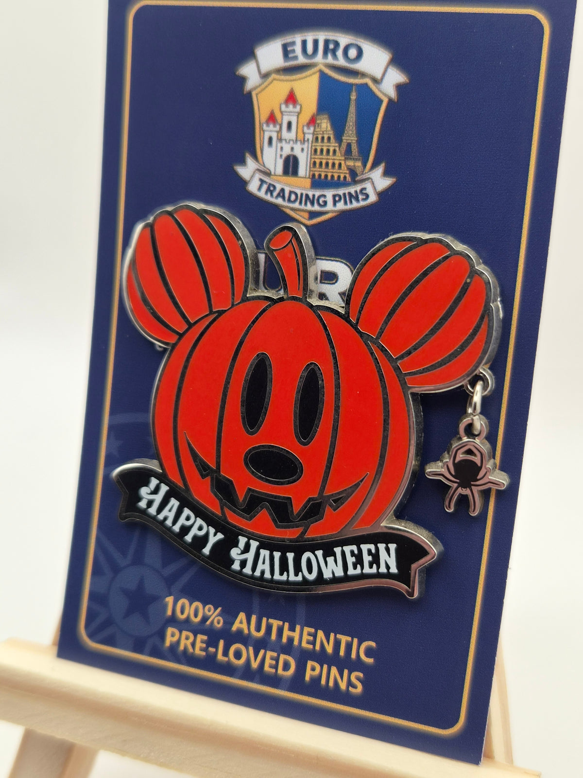 Mickey Mouse Pumpkin - Happy Halloween -
100% Authentic Disney Pin