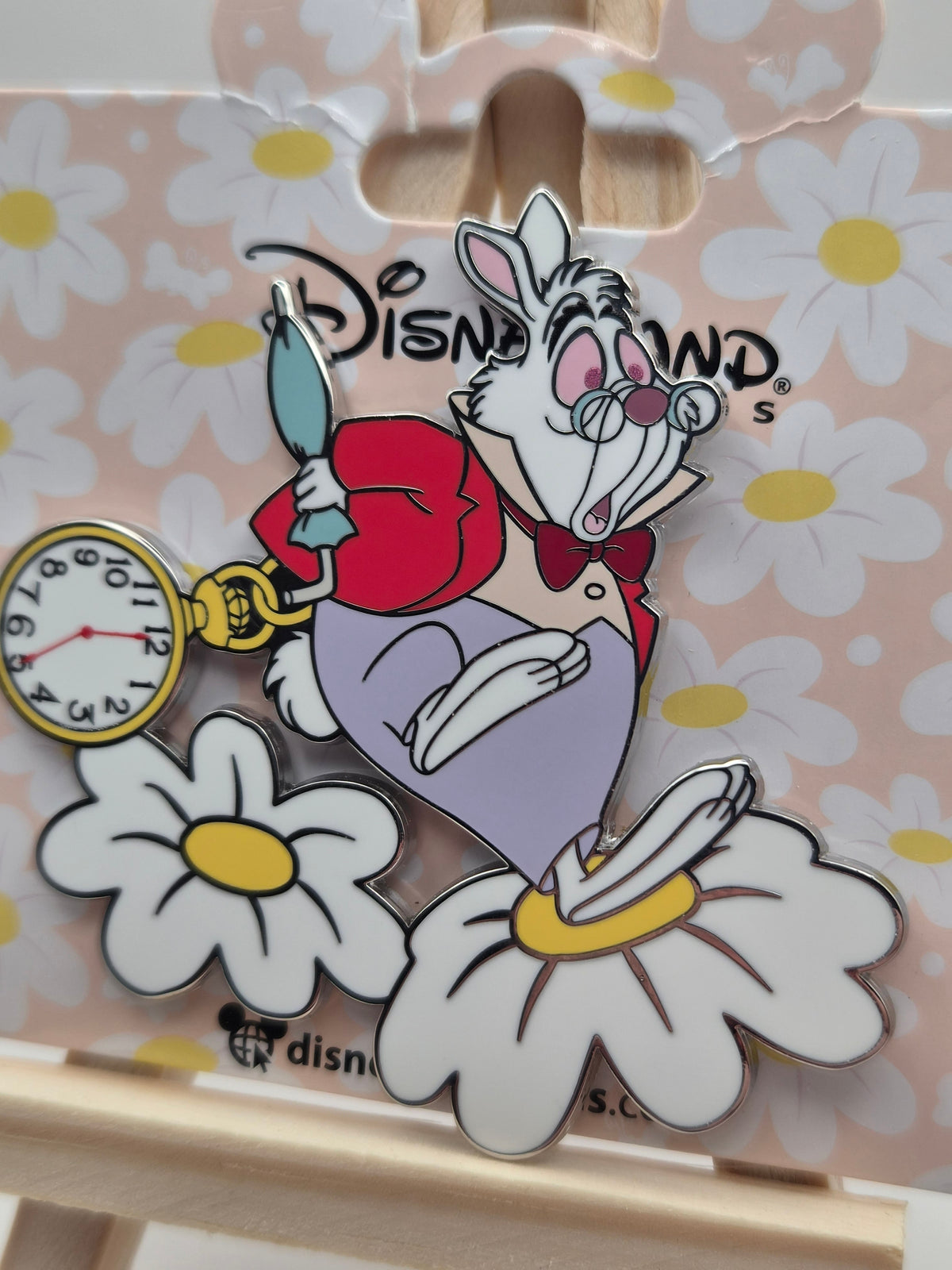 White Rabbit on Flowers - Alice in Wonderland - Disneyland Paris Pin