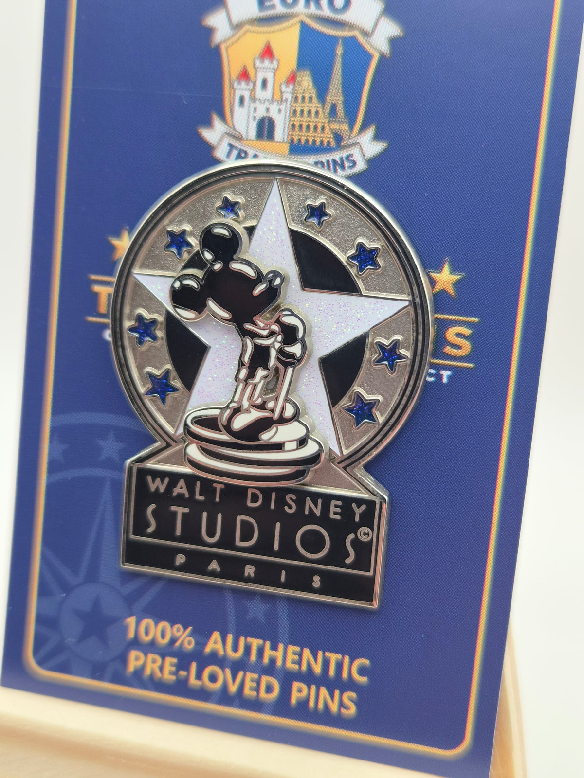 Walt Disney Studios Park Mickey Mouse Trophy - Disneyland Paris - 100% Authentic Disney Pin