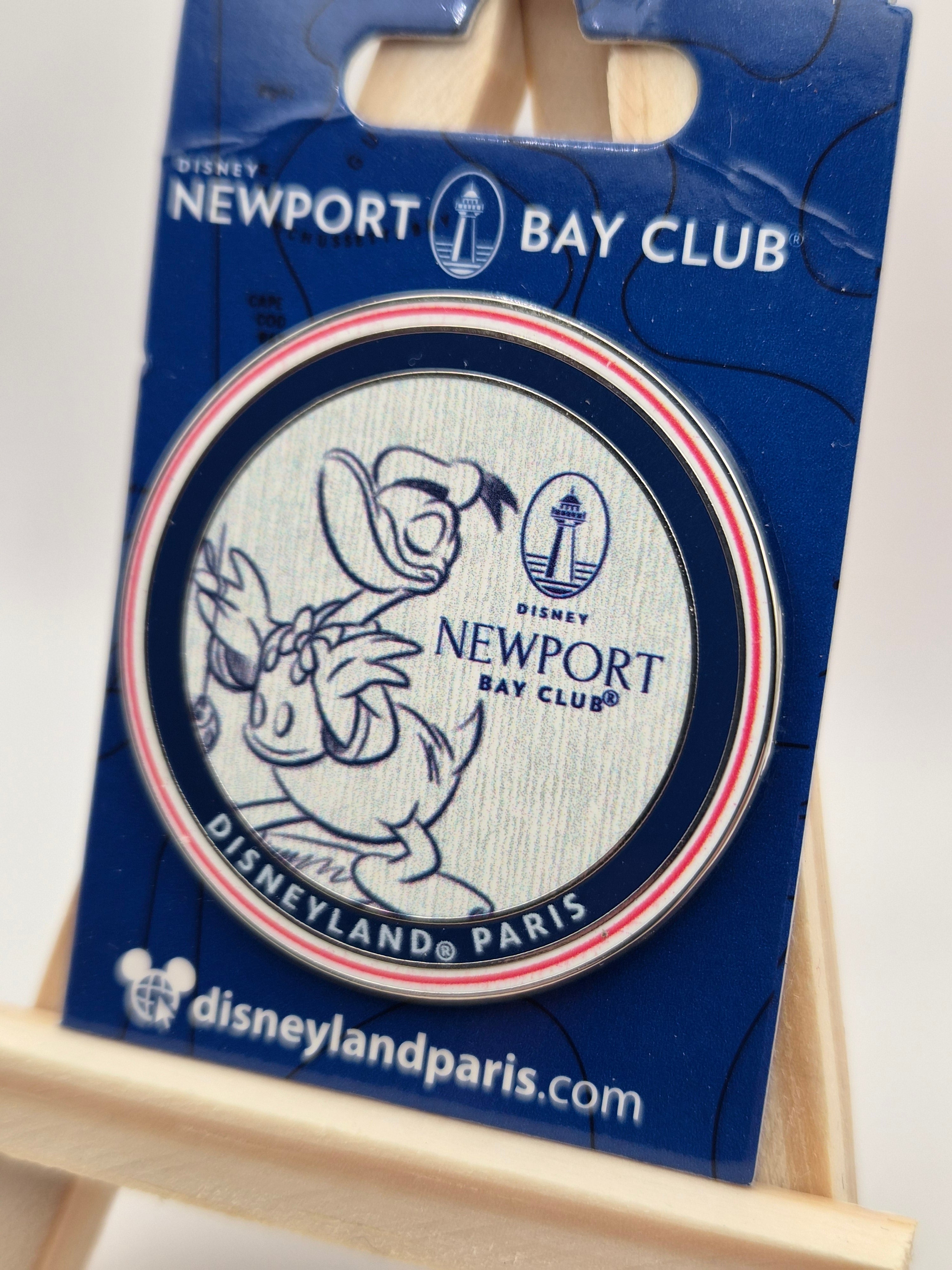 Donald Duck - Newport Bay Club Hotel - Disneyland Paris Pin