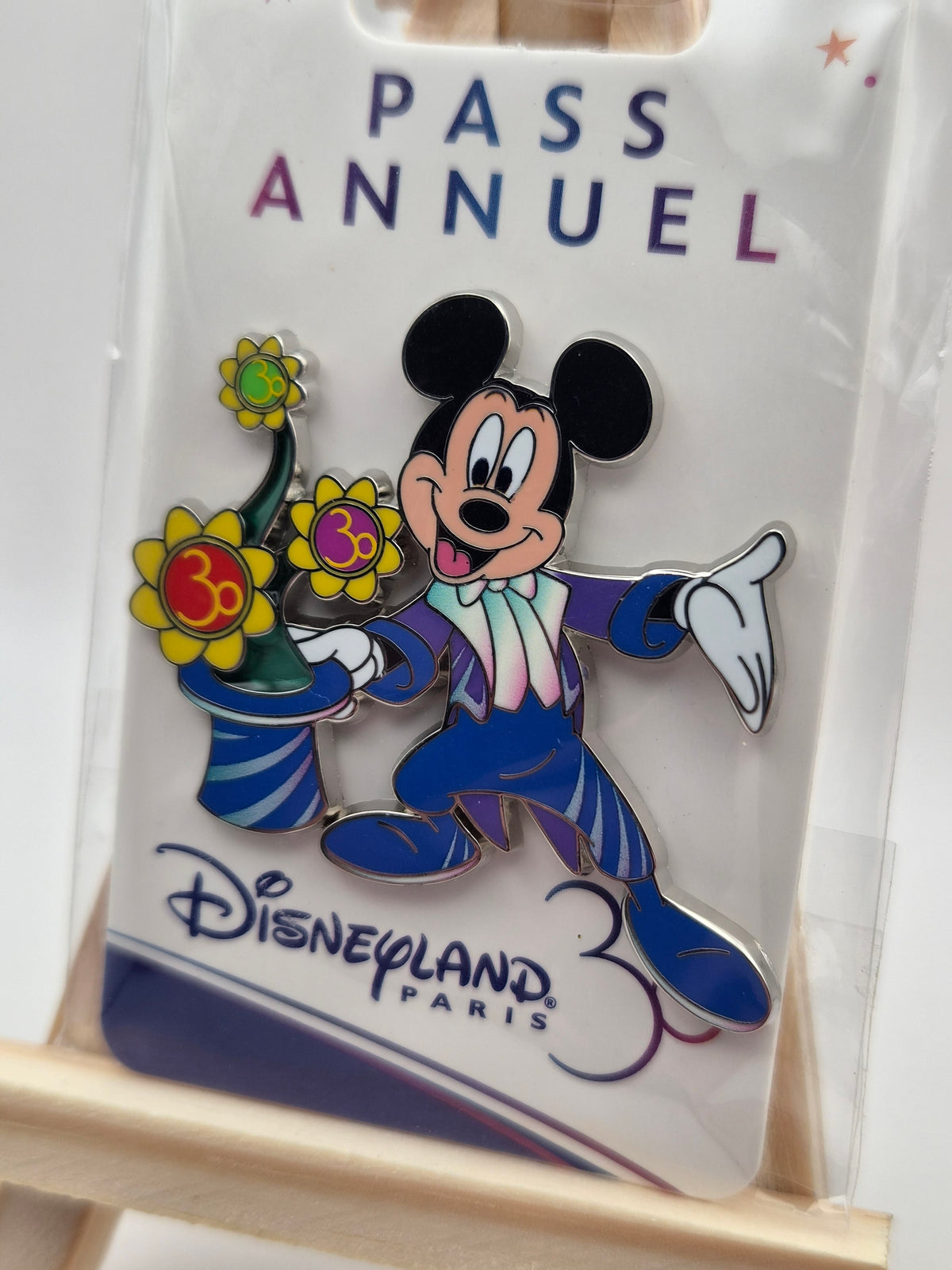 Mickey Mouse - 30th Anniversary Pass Annuel Exclusive - Disneyland Paris Pin