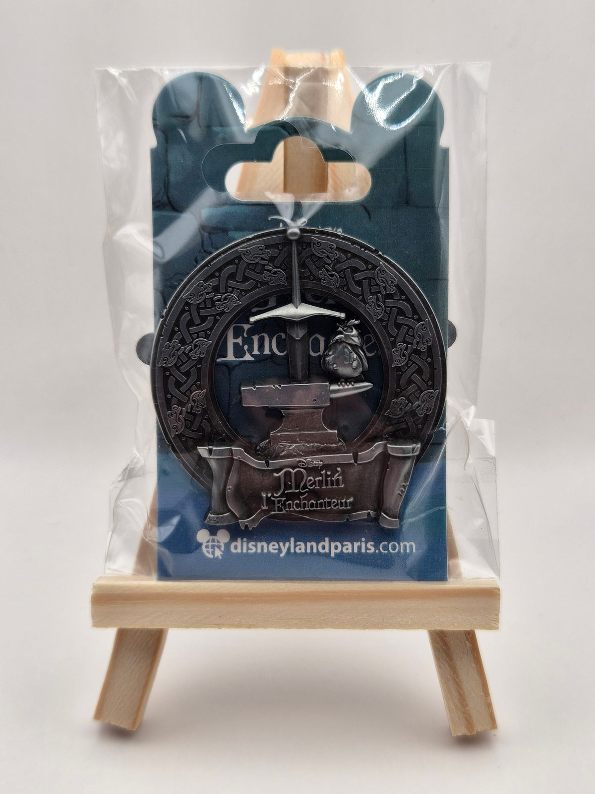 The Sword in the Stone - Merlin L'Enchanteur - Disneyland Paris Pin